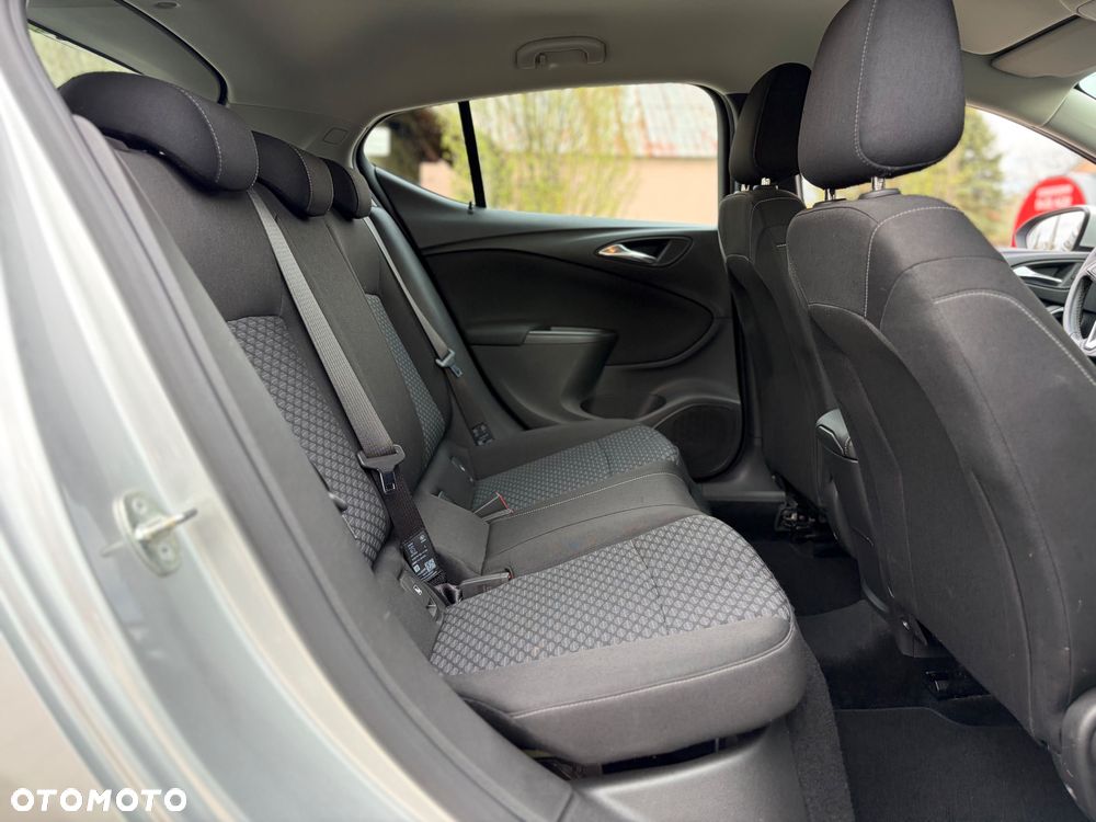 Opel Astra 1.0 T Dynamic S&S - 26
