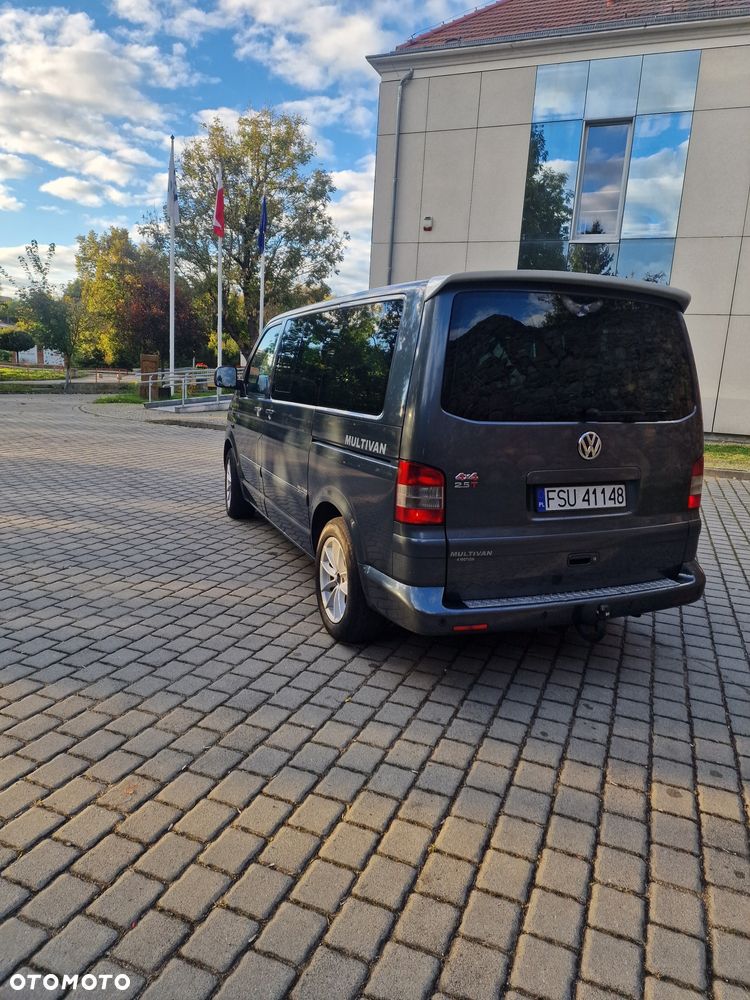Volkswagen Multivan 2006 photo 2
