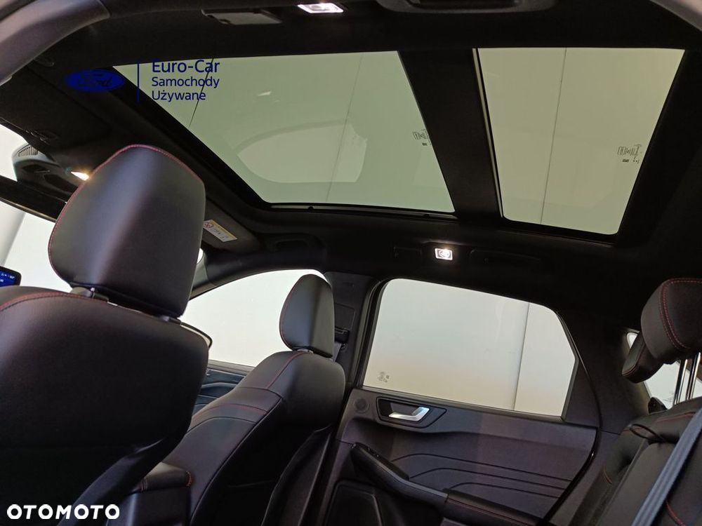 Ford Kuga 2.5 Duratec PHEV ST-LINE X - 32