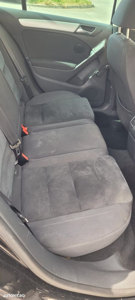 Volkswagen Golf - 14