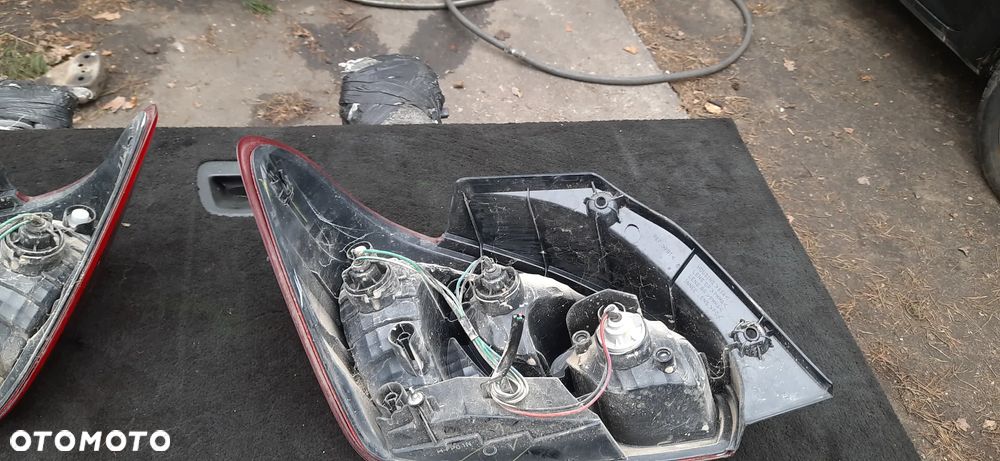 Mitsubishi Space Star II FL Blacharskie Kolor P19 Klapa tył Drzwi prawe przód lewe prawe tył  Błotnik prawy przód Lampa tył lewa prawa - 36