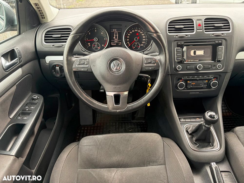 Volkswagen Golf 1.6 TDI DPF BlueMotion Technology Highline - 11