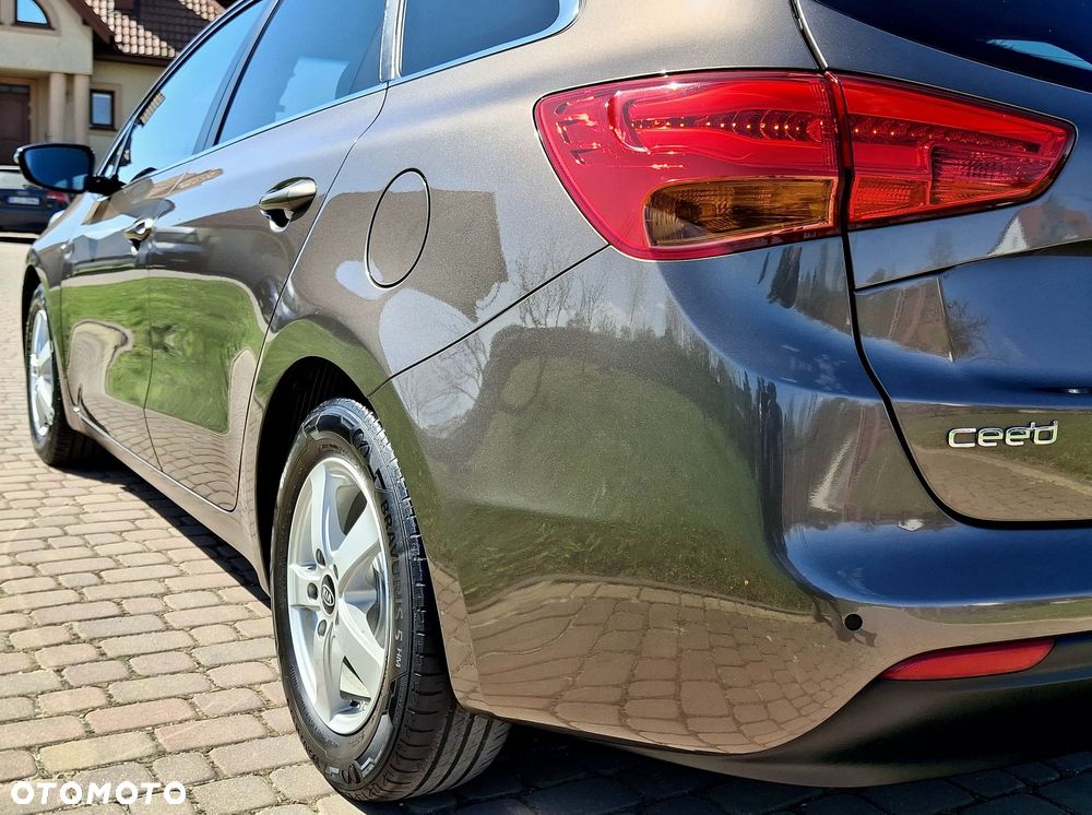 Kia Ceed 1.6 GDI Platinum Edition - 18