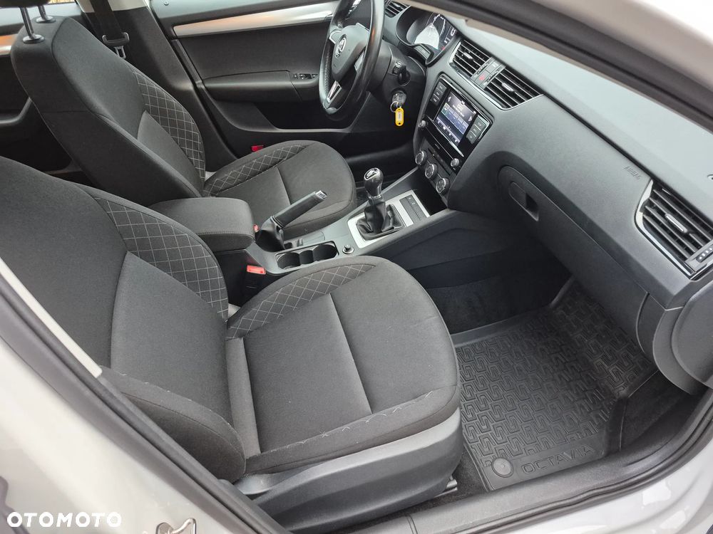 Skoda Octavia 1.5 TSI ACT Active - 12