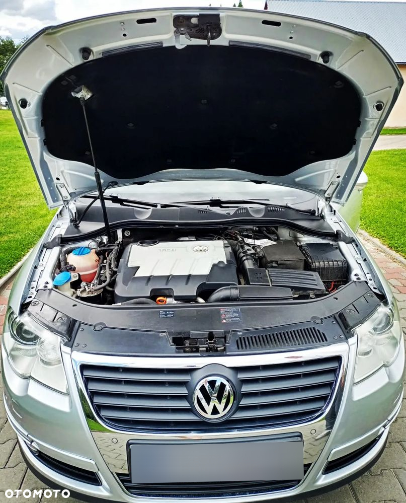 Volkswagen Passat 2.0 TDI Comfortline - 8