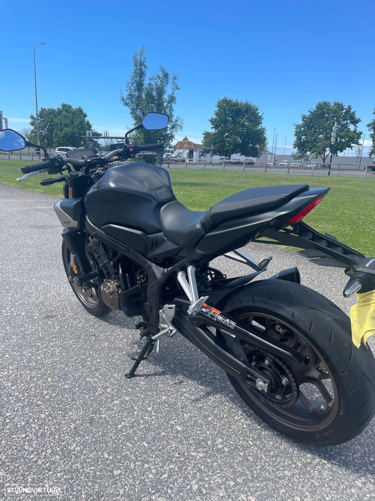 Honda CB - 8
