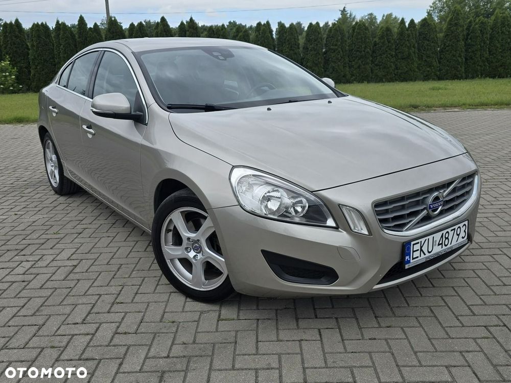 Volvo S60 - 2