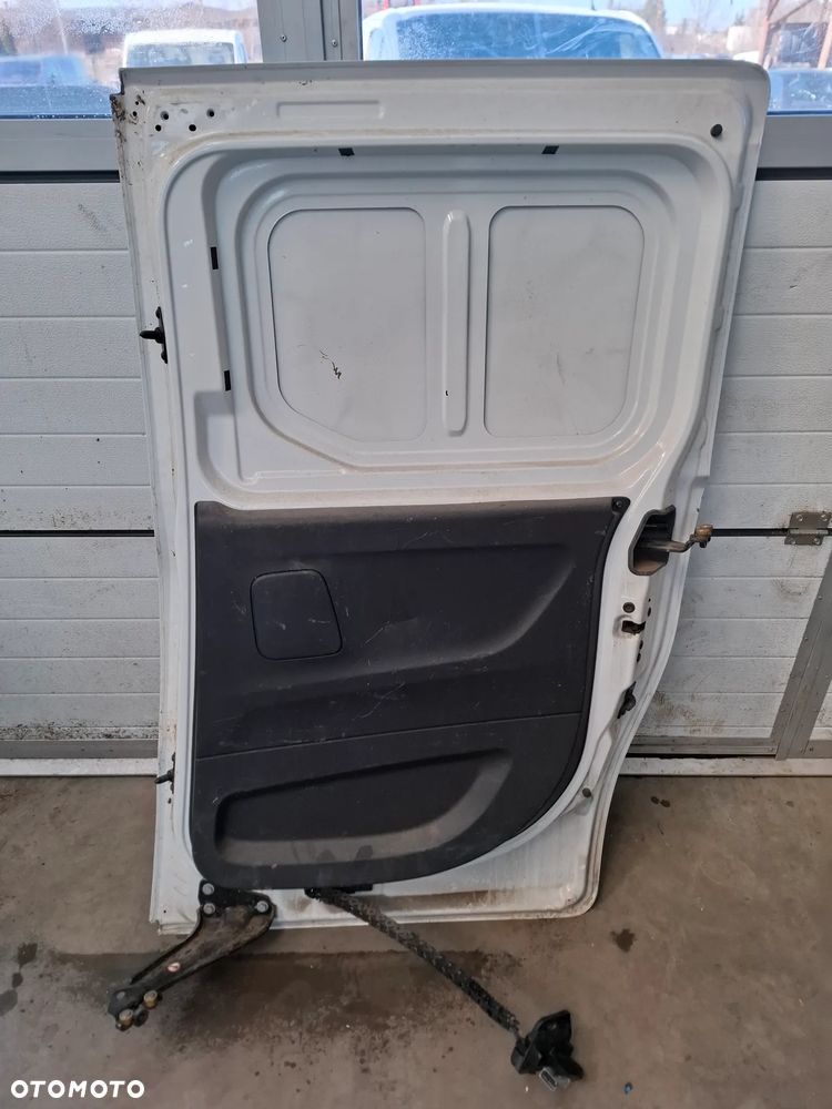 OPEL COMBO III DRZWI PRAWY TYL - 6