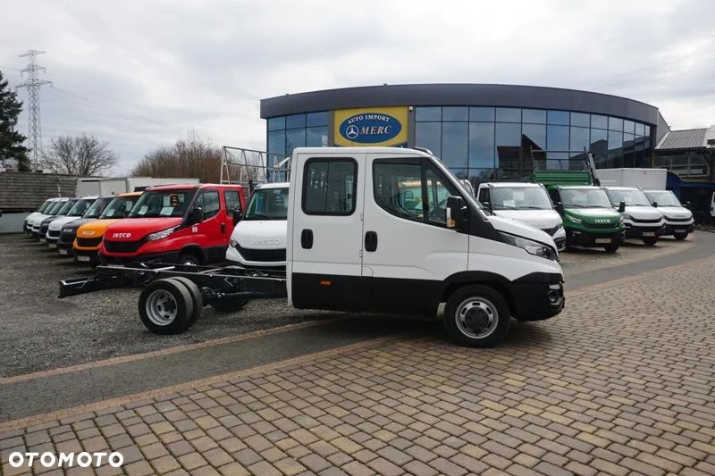 Iveco 35C14 doka brygadówka wywrotka skrzynia żuraw - 12