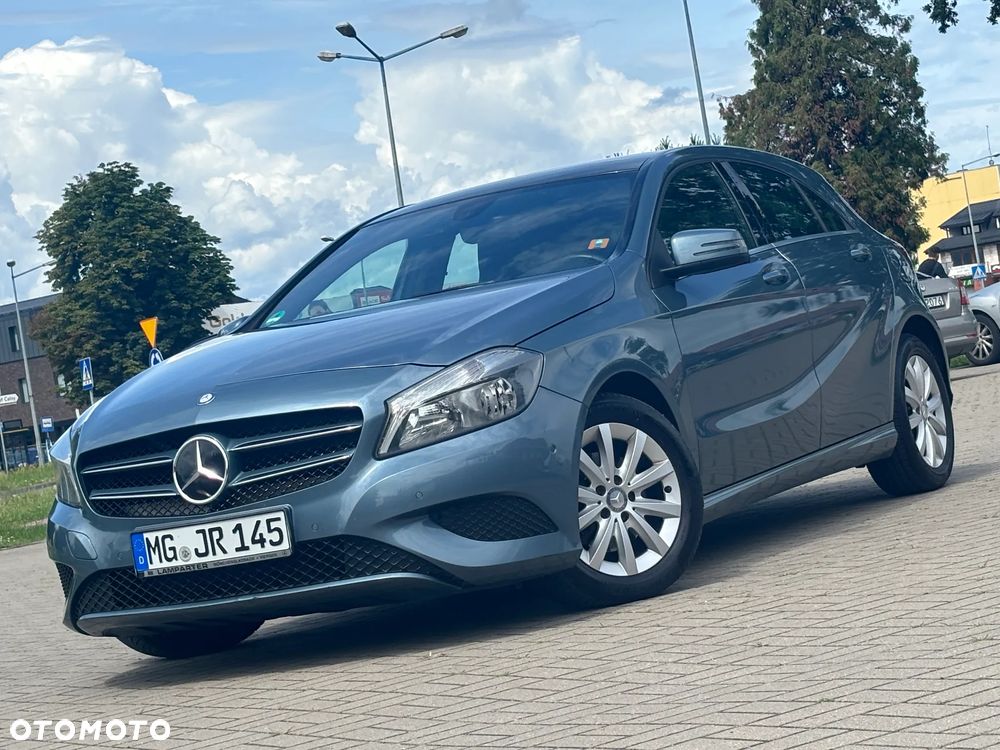 Mercedes-Benz Klasa A 180 (BlueEFFICIENCY) Style - 2