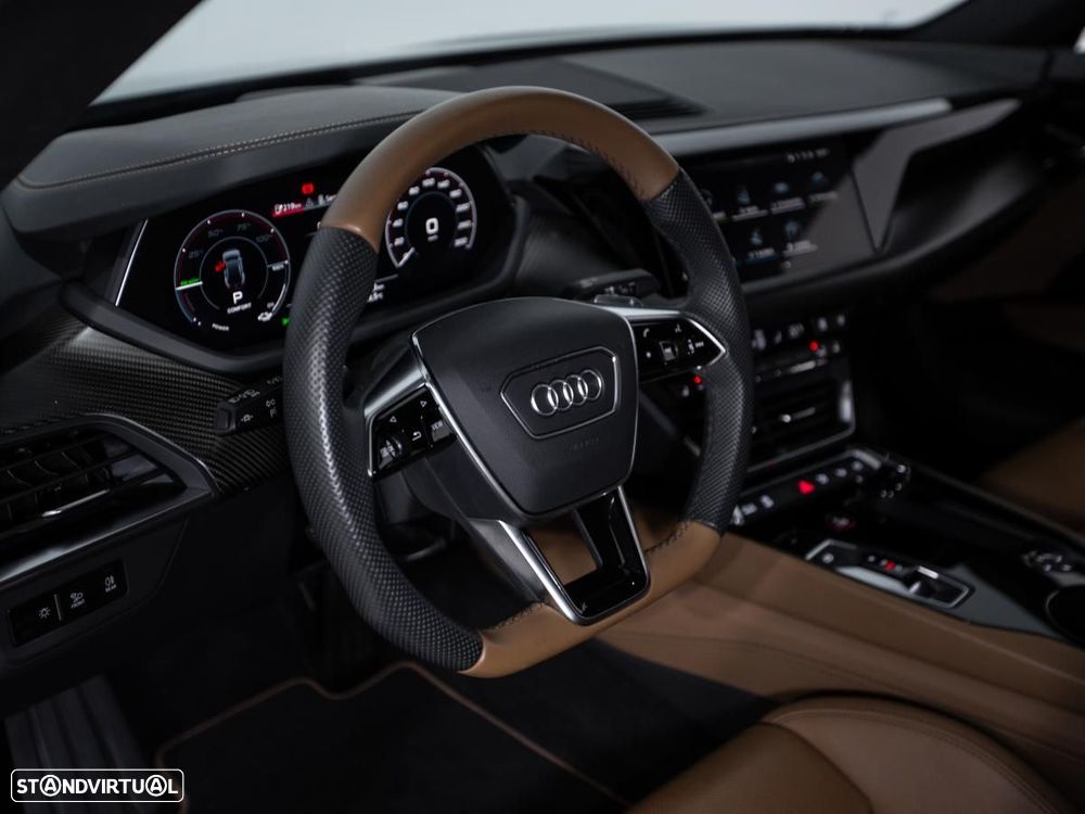 Audi e-tron GT quattro - 22