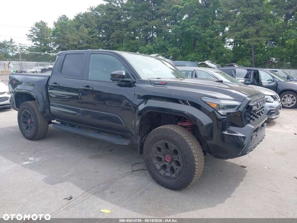 Toyota Tacoma - 8