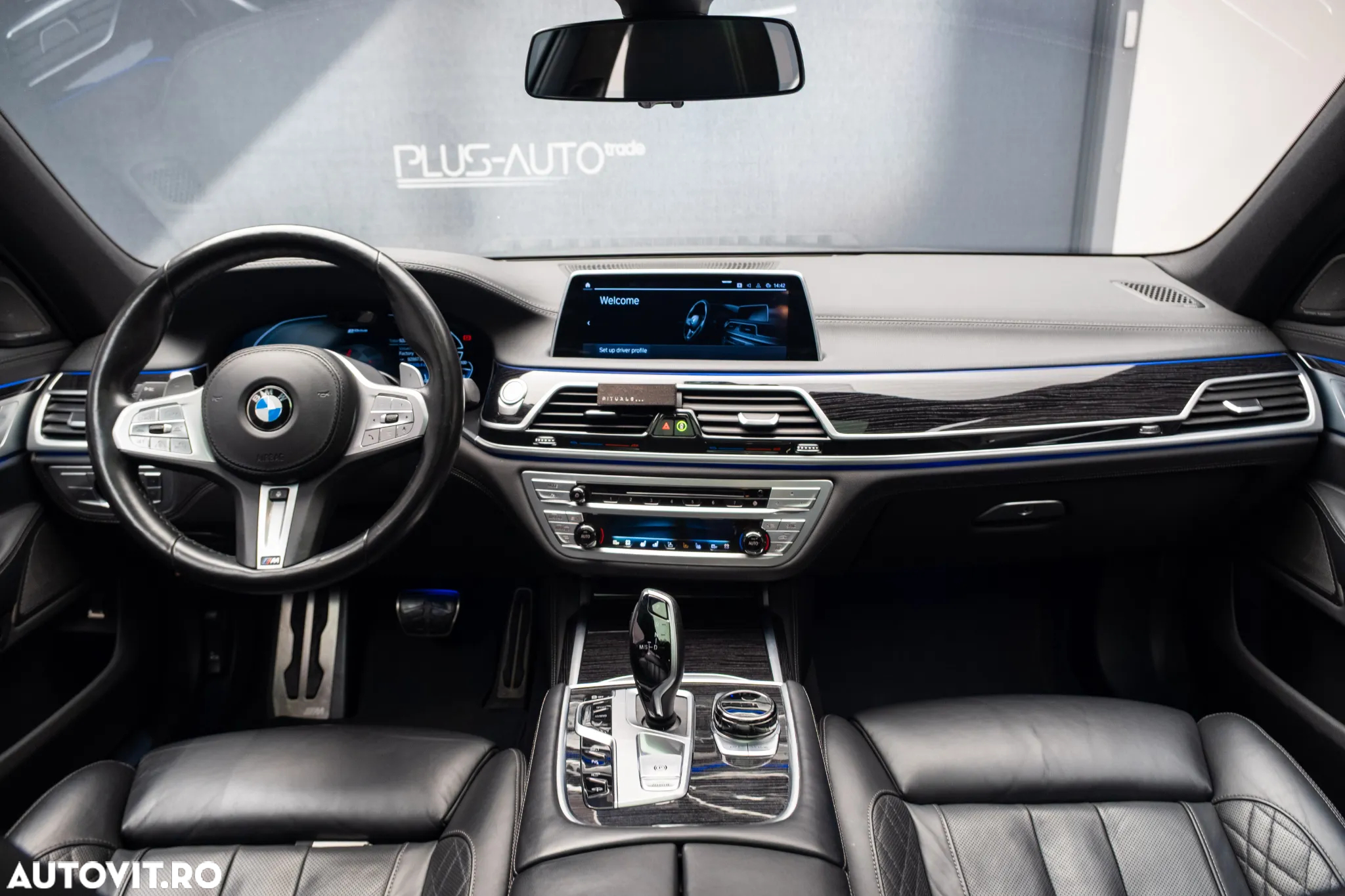 BMW Seria 7 745e - 36
