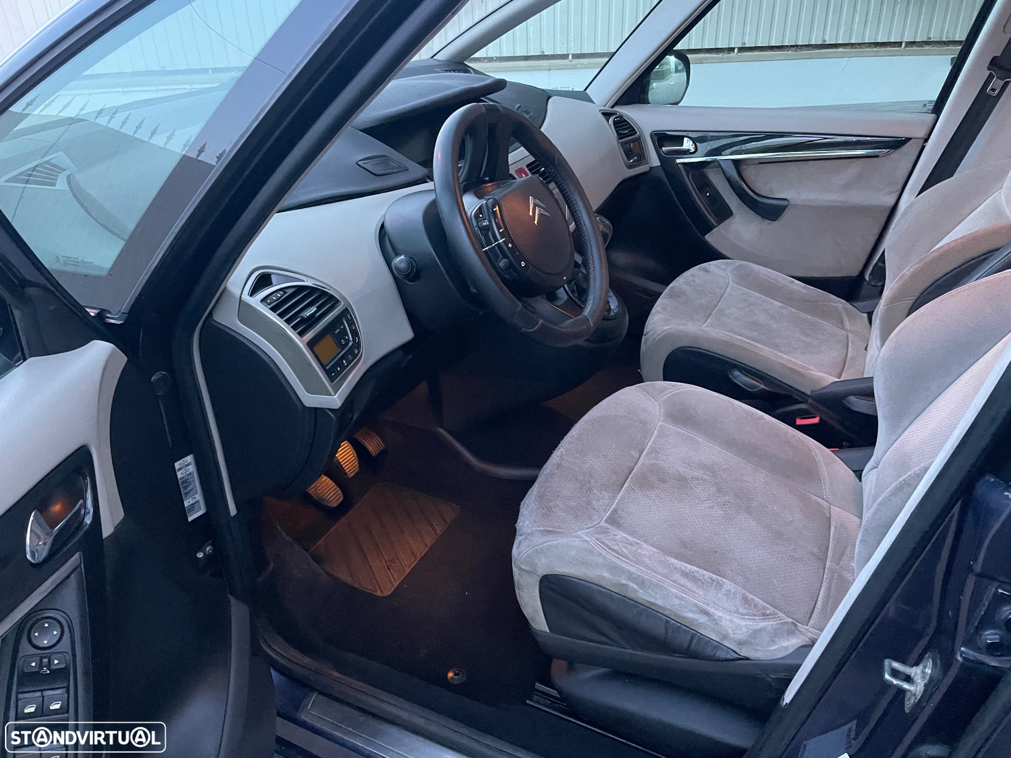 Citroën C4 Grand Picasso - 28