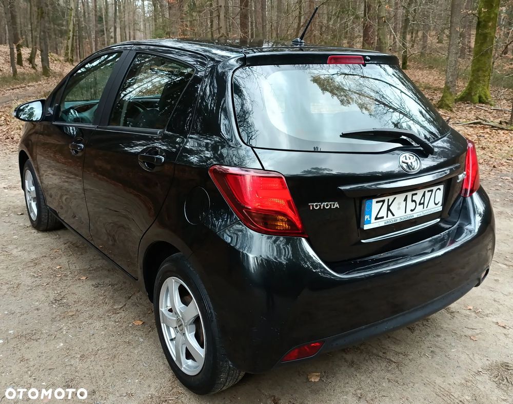 Toyota Yaris 1.33 Premium - 9