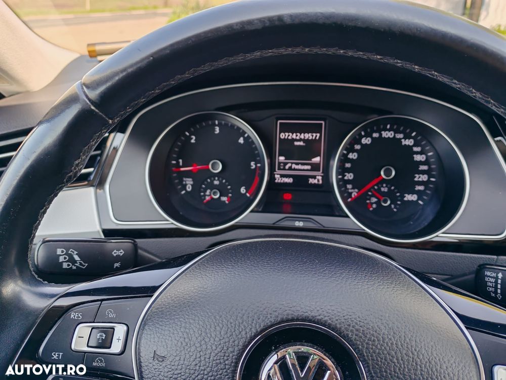 Volkswagen Passat - 2