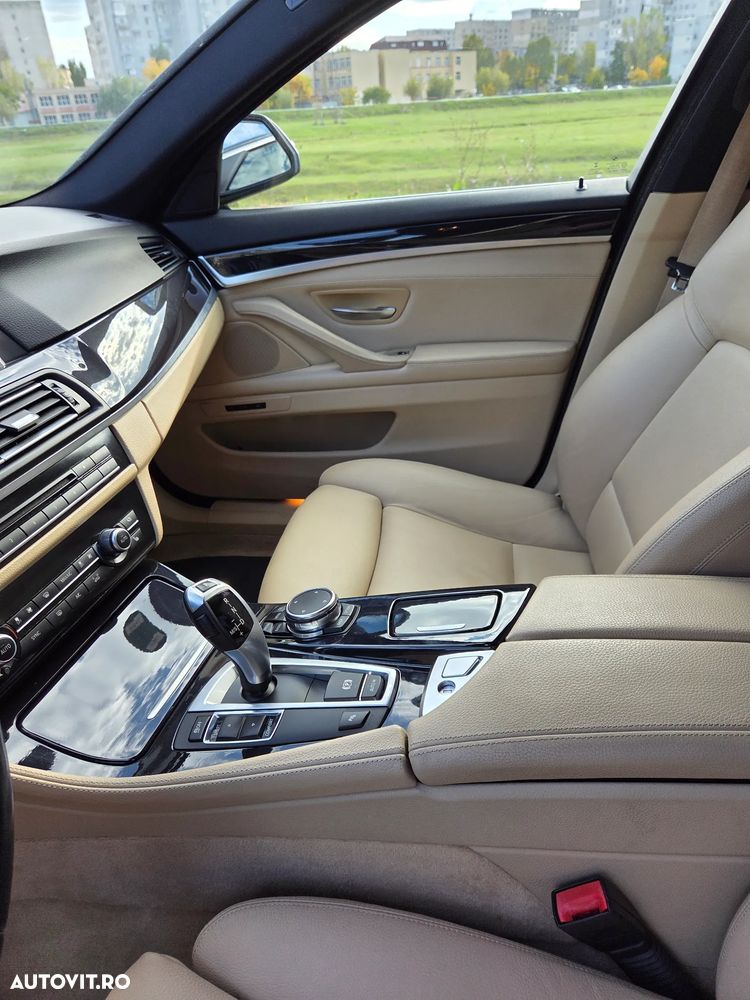 BMW Seria 5 520d Aut. - 11