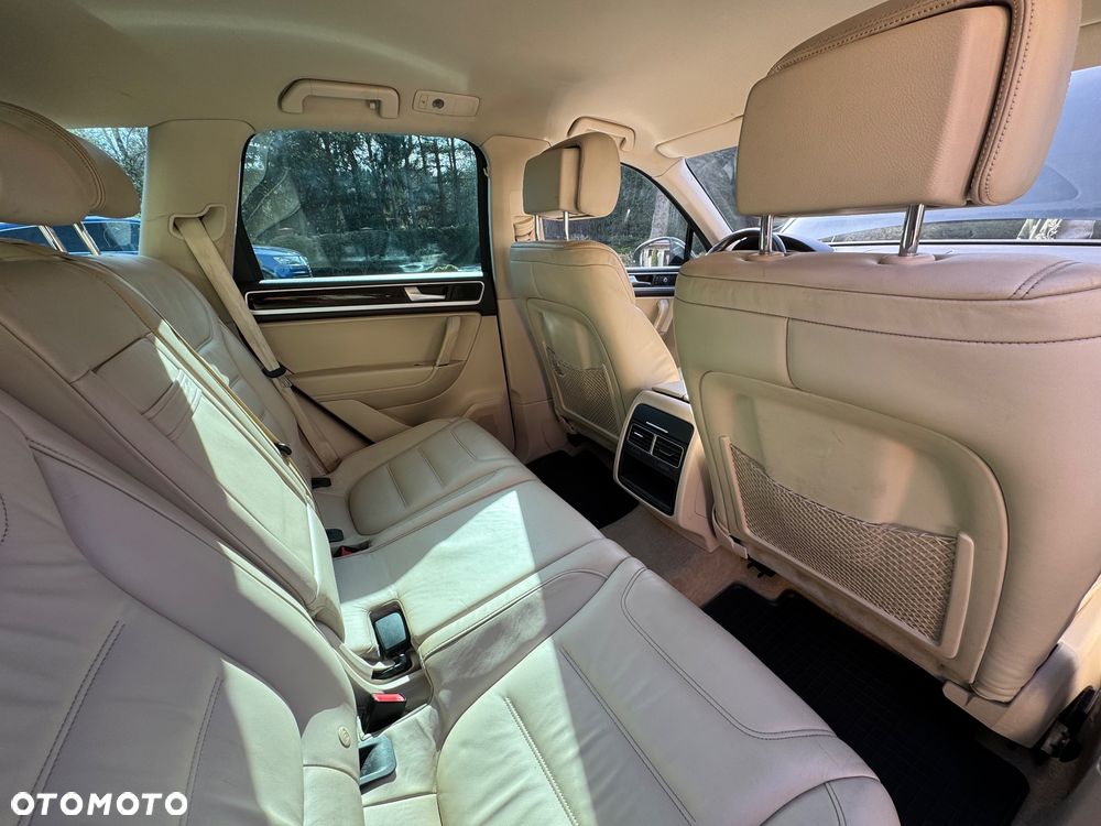 Volkswagen Touareg 3.0 V6 TDI BMT - 19
