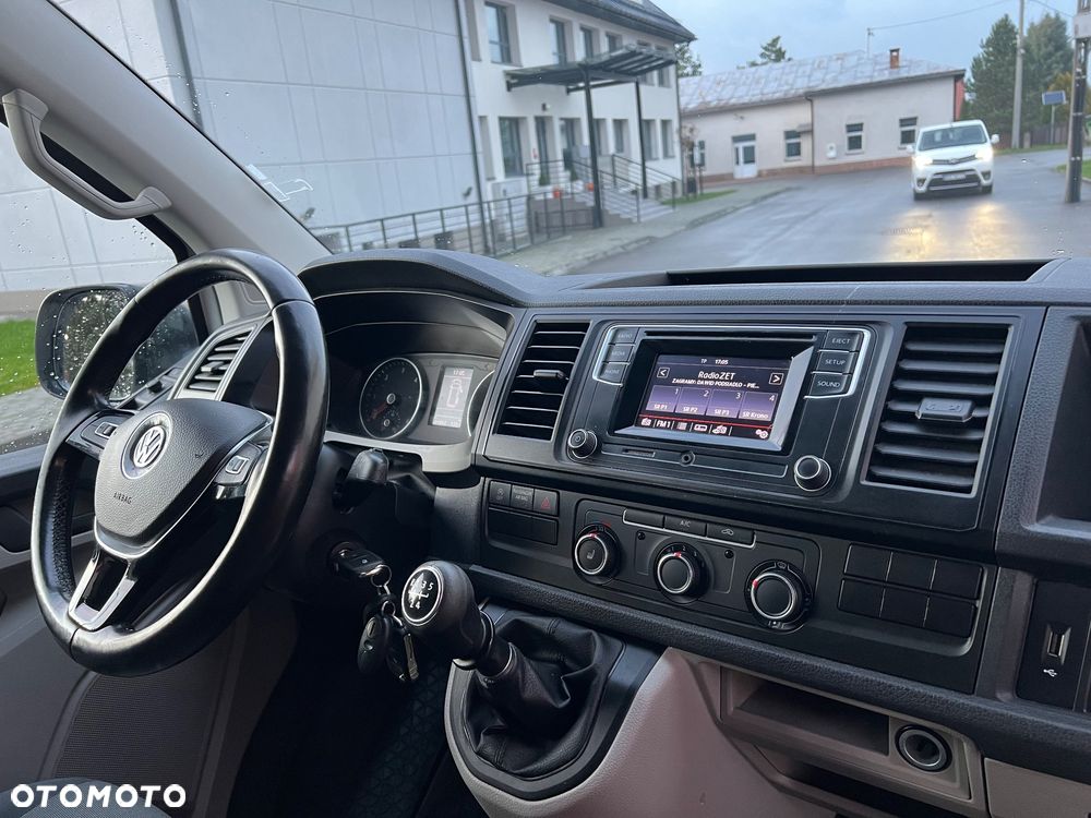 Volkswagen Transporter - 22