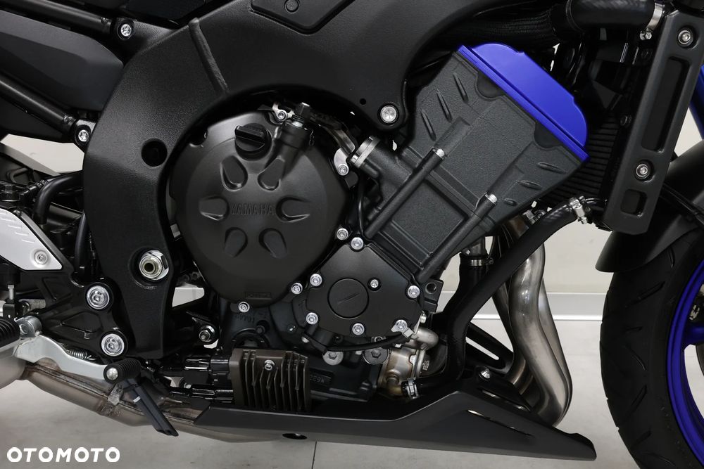 Yamaha FZ8 - 23