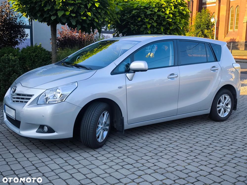 Toyota Verso - 1