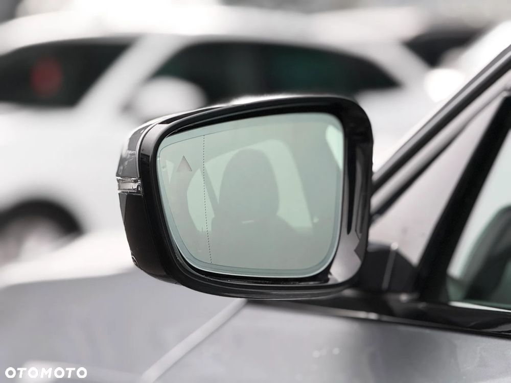 BMW Seria 3 330i xDrive M Sport - 10