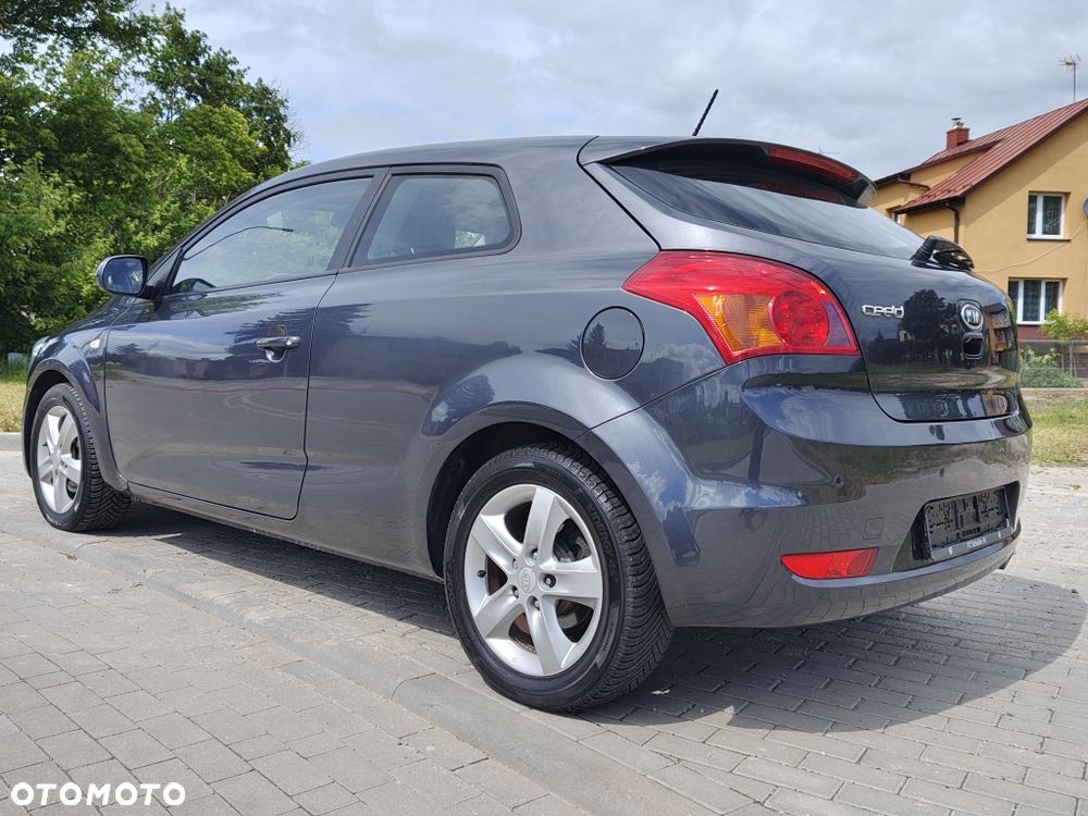 Kia Ceed - 5