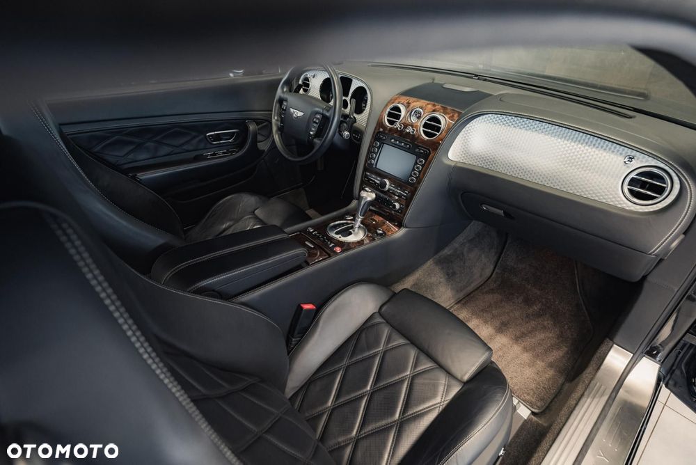 Bentley Continental GT - 17
