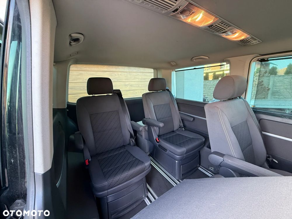 Volkswagen Multivan - 18