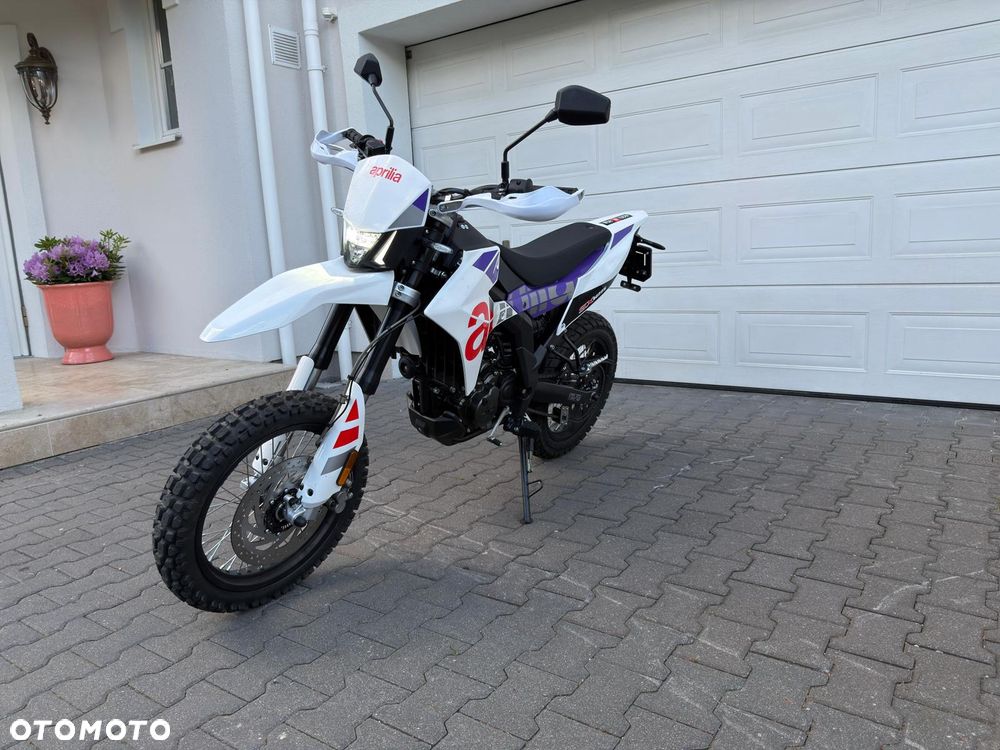 Aprilia SX - 1