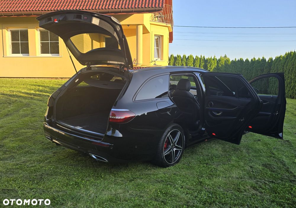 Mercedes-Benz Klasa E 220 d T 9G-TRONIC AMG Line - 24
