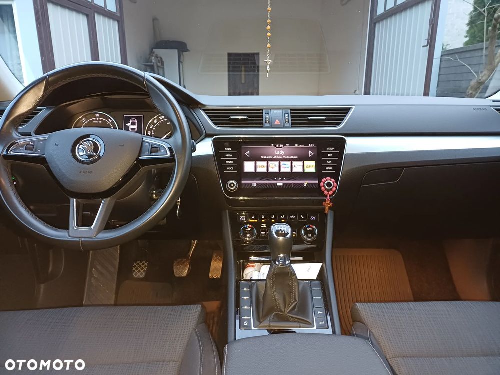 Skoda Superb 2.0 TDI Ambition - 38