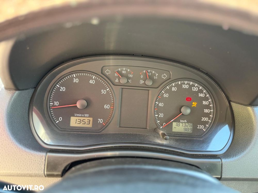 Volkswagen Polo - 7