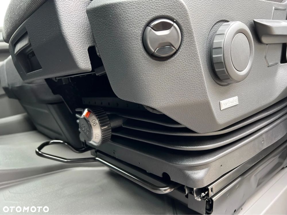 Volkswagen Crafter - 14