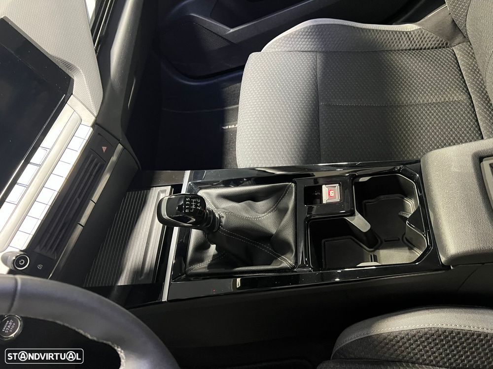 Opel Astra 1.2 T Edition - 18