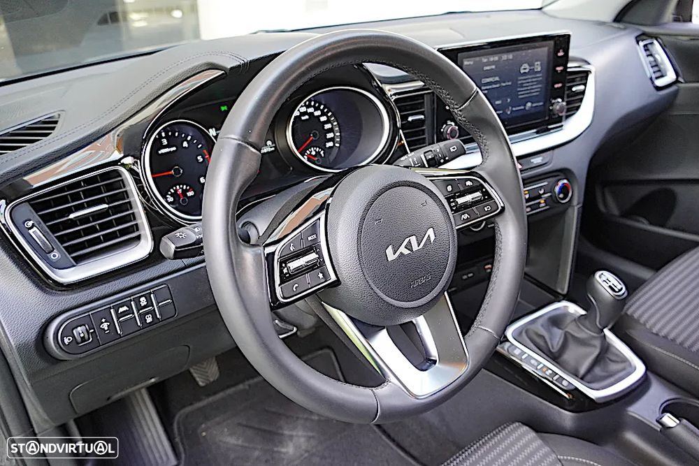 Kia Ceed SW 1.6 CRDi MHEV Dynamic - 21