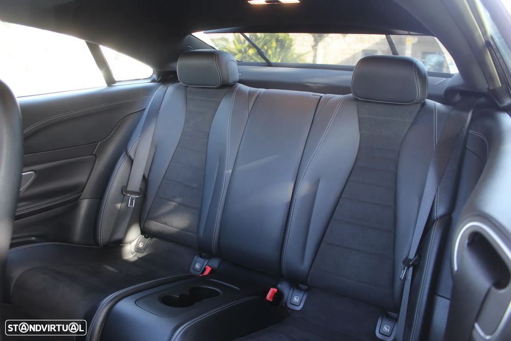 Mercedes-Benz E 220 d 9G-TRONIC AMG Line - 11