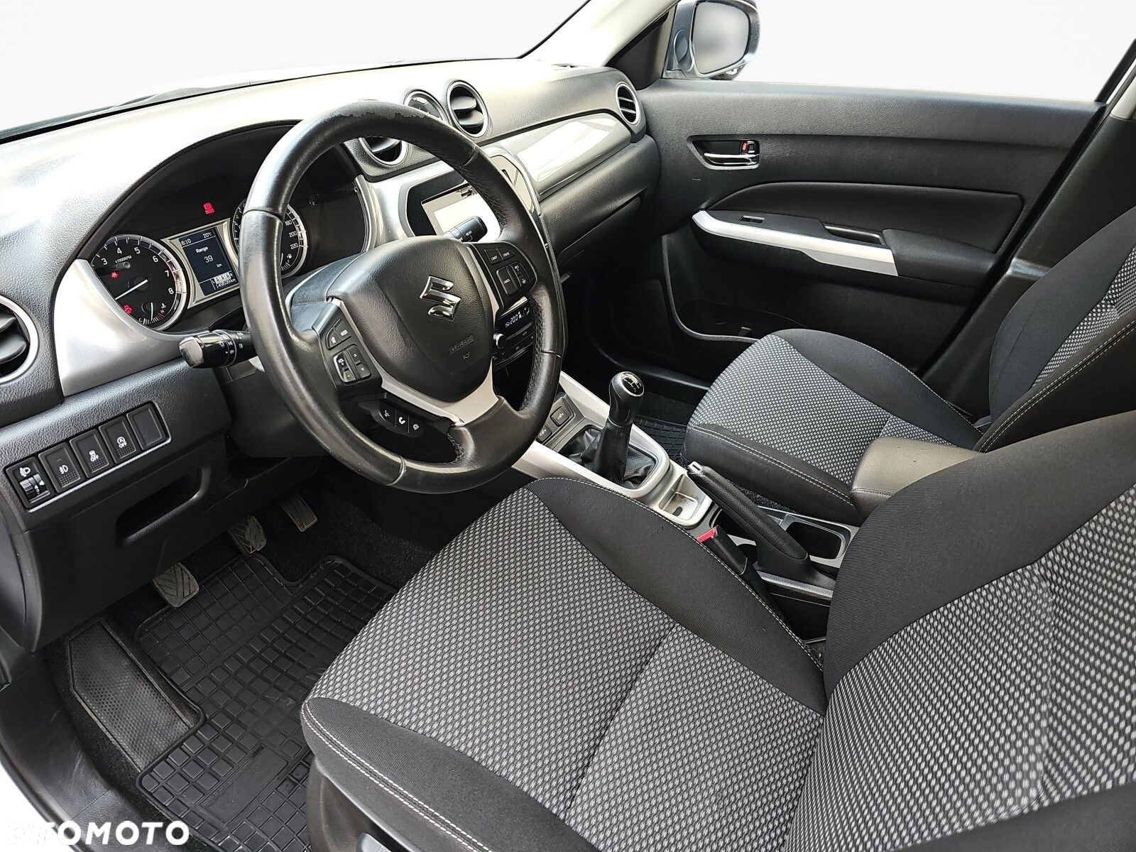 Suzuki Vitara - 11