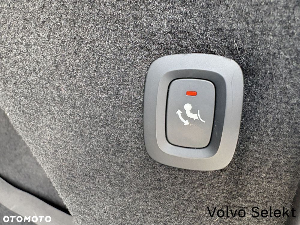Volvo XC 90 - 25
