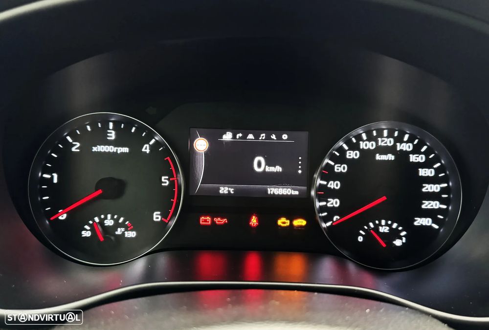 Kia Sportage 2.0 CRDI ISG GT Line - 30