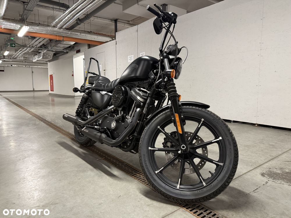 Harley-Davidson Sportster Iron 883 - 8