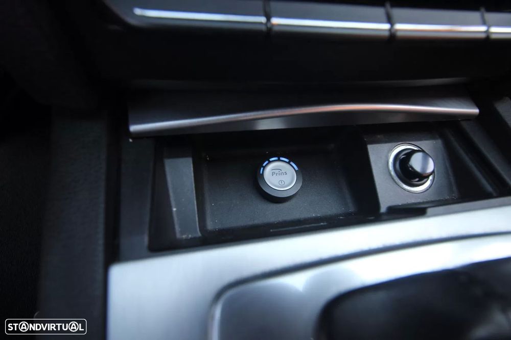 Mercedes-Benz E 250 CGI Elegance BlueEfficiency - 31