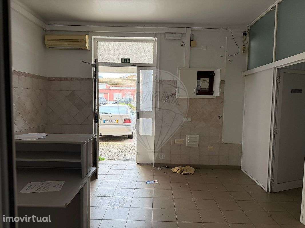 Loja  para arrendamento - Grande imagem: 3/13