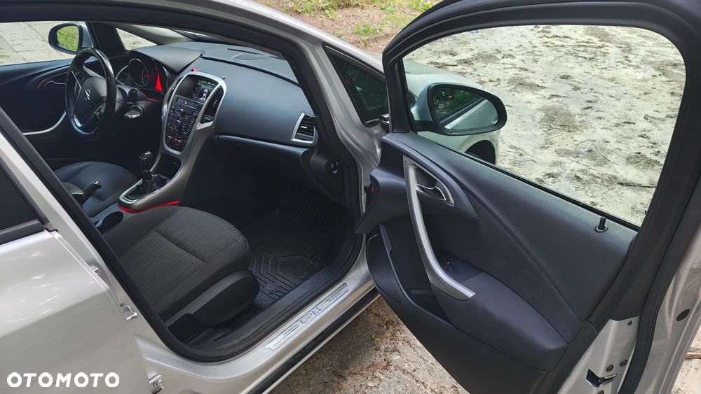 Opel Astra 1.4 T Cosmo - 10