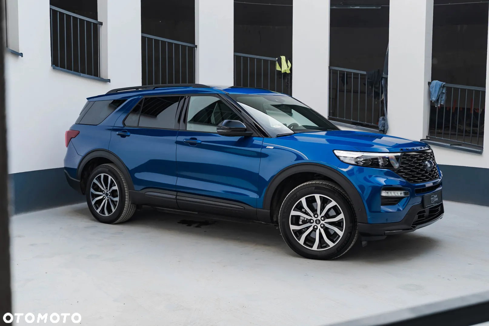 Ford Explorer - 37