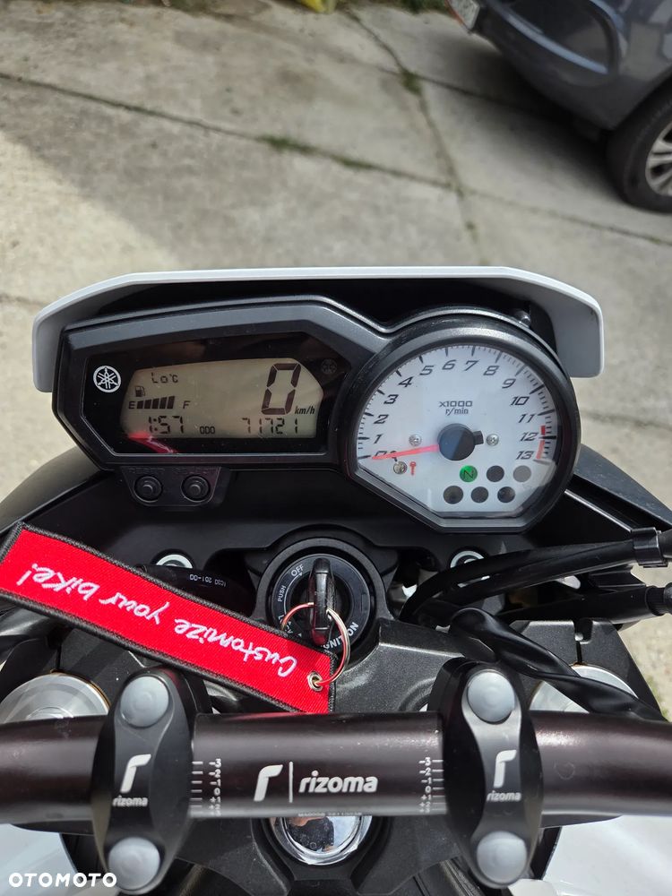 Yamaha FZ8 - 9