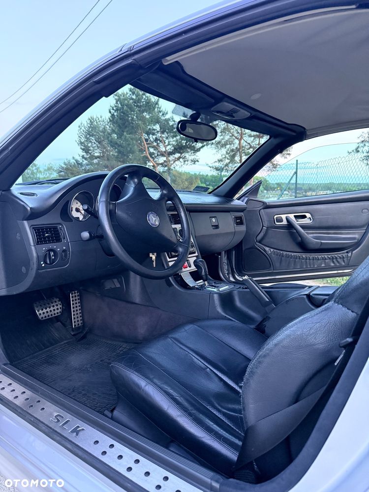 Mercedes-Benz SLK - 12