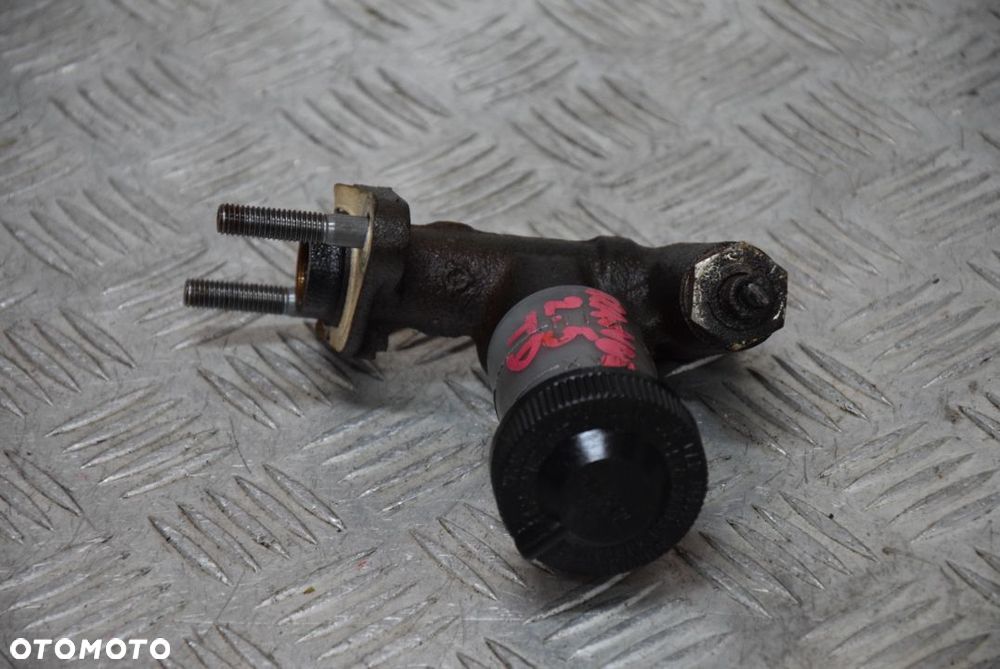 FORD RANGER I 2.5 TD POMPKA SPRZĘGŁA - 3