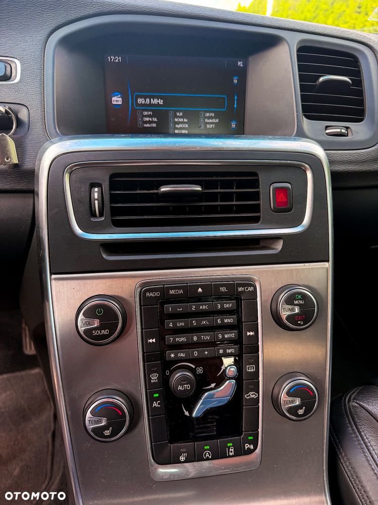 Volvo V60 D3 Momentum - 22