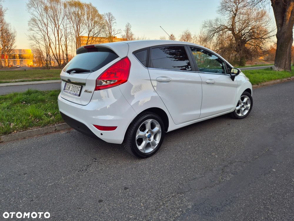 Ford Fiesta 1.25 Titanium - 25